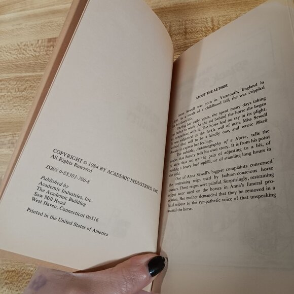 Black Beauty Anna Sewell 1984 B&W Pocket Classics Comic Paperback Vintage 80s - Picture 4 of 6